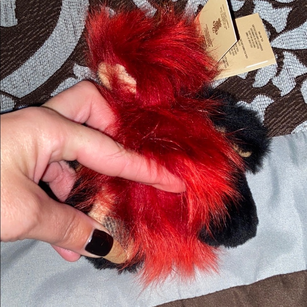 Burberry red haired Thomas keychain - Picture 2 of 10